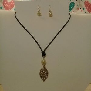 Cord necklace set
